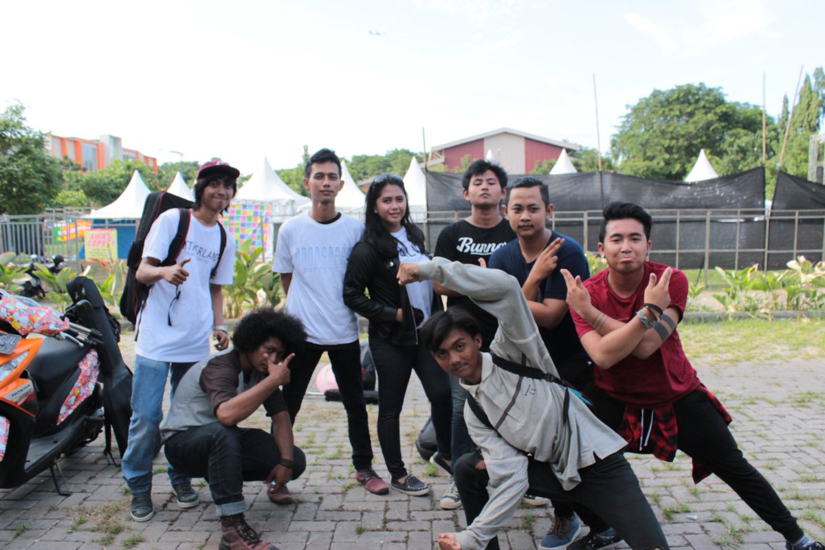 NEW MESSAGE tweet media