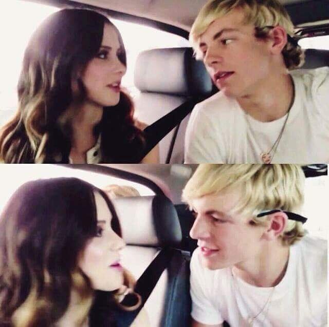 drewJUST1N's tweet photo. Esta mirada no se la ha logrado hacer a nadie, ni a su actual novia.๐ #RauraDay https://t.co/9QwUWjSy89
