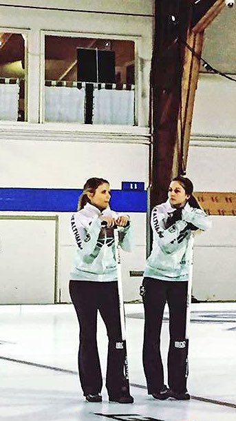 Congratulations to one of our fav teams @TippinCurling for qualifying for the weekend! <a href="/tessbobbie/">Tess Guyatt</a> @rachellevink