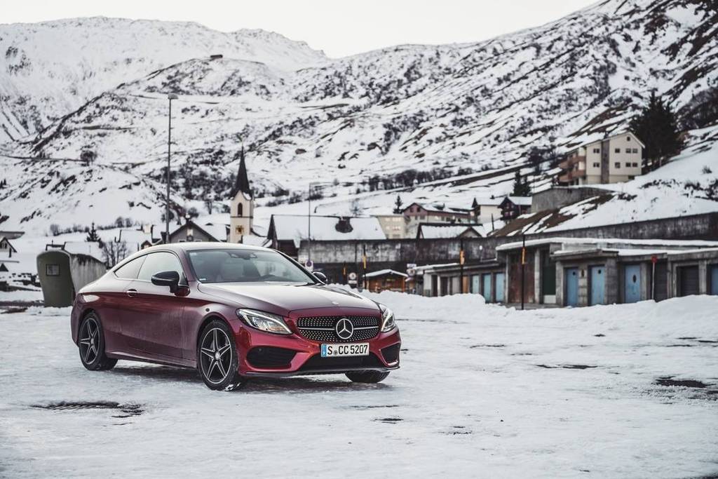MBJacksonMS's tweet photo. Hot, even when cold.
#MBPhotoCredit: @Gfwilliams
#Mercedes #Benz #C300 #Coupe #Instacar #carsofinstagram #germanc… https://t.co/vgzGjV2rL8