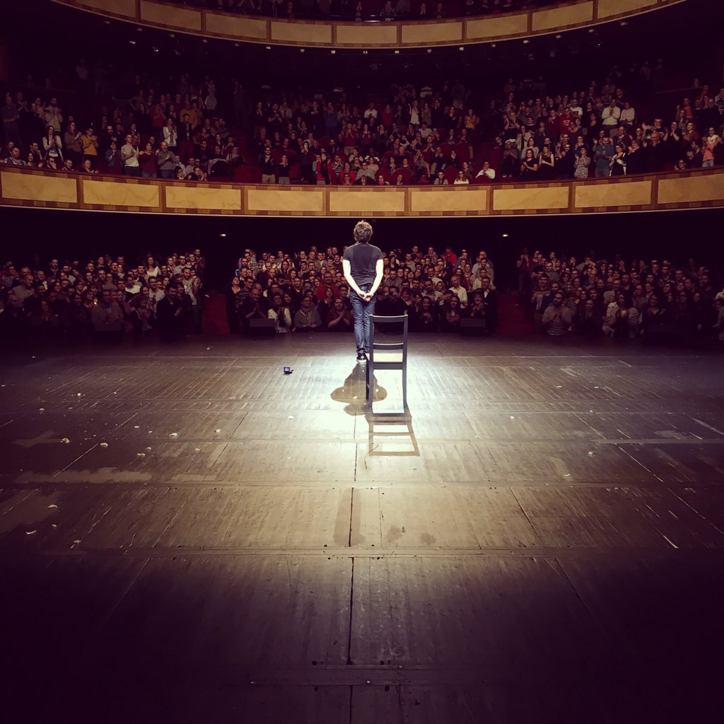 BaptisteLecapl1's tweet photo. Merci #Limoges ! ;) 

@TS_PROD @Bnjmngdj 

#Origines #Tournée https://t.co/cDtZHNJG21