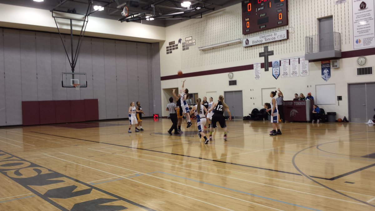 ancastermagic's tweet photo. We are under way here as the @ancastermagic1 host the @BSYJBasketball . 
#JuvenileGirls #ABCMagic https://t.co/mESsVpv2yy
