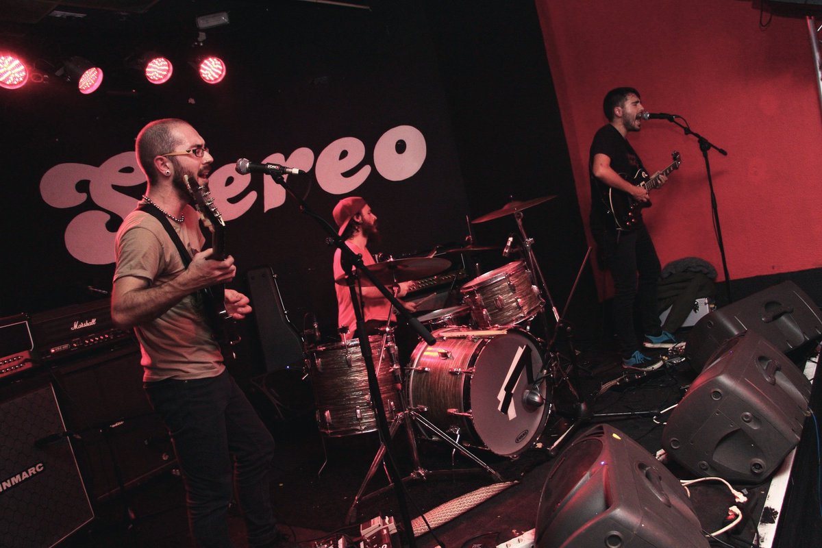 <a href="/SarabixBand/">Sarabix</a> right now! BRUTALES 😍👌#comunión #narvyshphotography