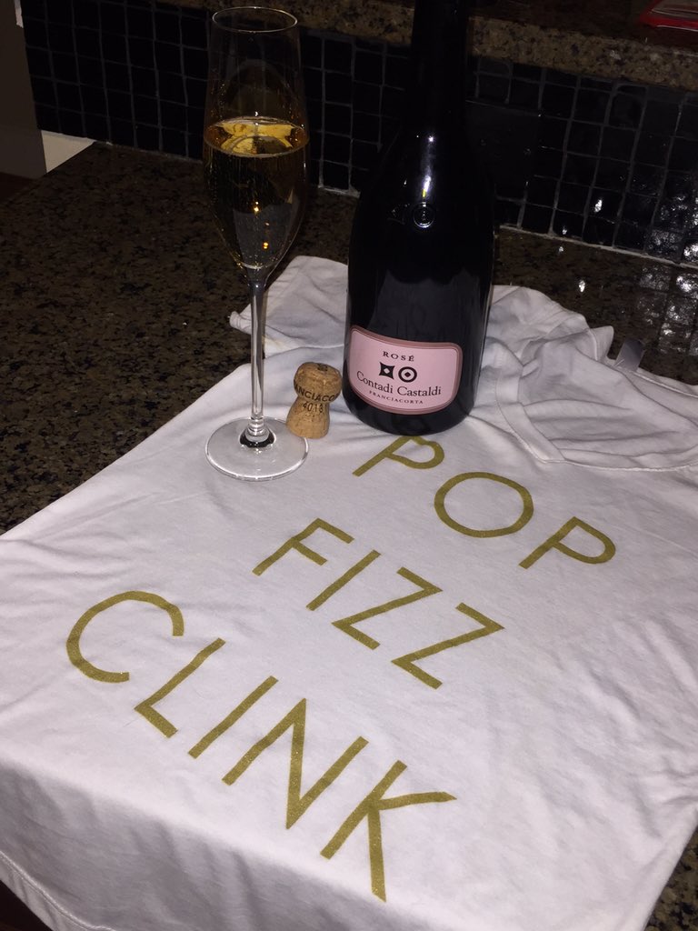 TweetsByJENGA's tweet photo. Hey @BittersweetRal only took #snowmaggedon2016 to pop the Franciacorta. Forget snow, ice and hail #popclinkfizz 🍾! https://t.co/l9TzIYeR7S