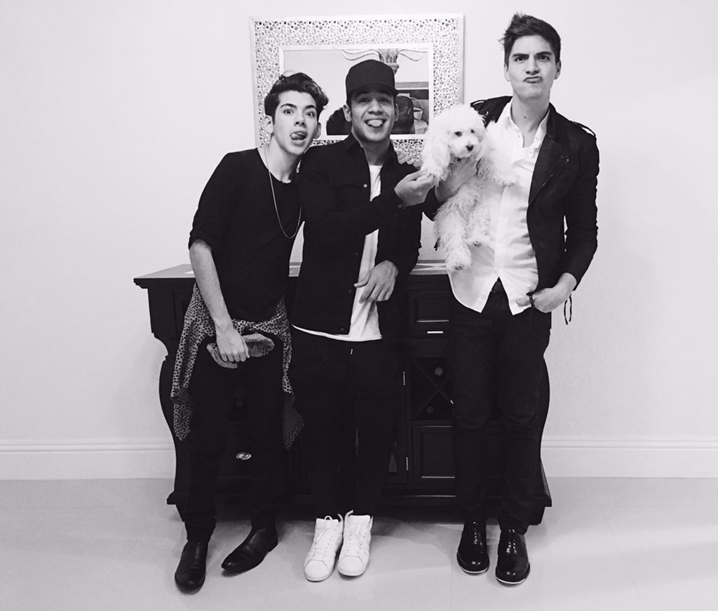 JohannVera1's tweet photo. About Last Night 🎉😂Happy Birthday Richardo !!! Love you @lumnayofficial y sabes que conmigo cuentas SIEMPRE. #Rihann https://t.co/GLAqm9GNNC