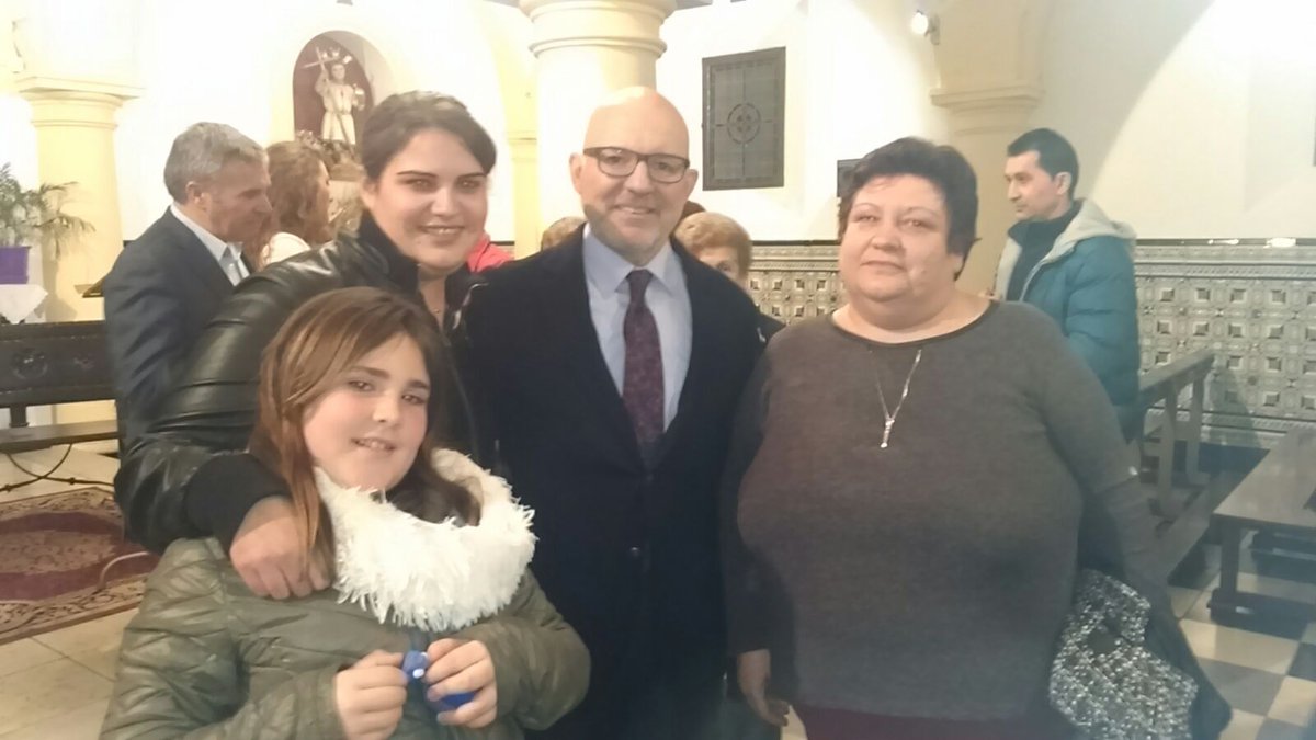 sonymss's tweet photo. @jesusvigorra @s @j_moeckel @ModestoBarragan @LauraGallegoC gracias x ayudar a mi madre en la operación https://t.co/kXHrouJ4wM