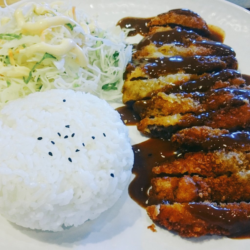 DiDiDaylin's tweet photo. Our First Time #CoreanFood #Ilikemylife #Selfielove @jalber_ej #alwayshappy https://t.co/8OprSi5fFA