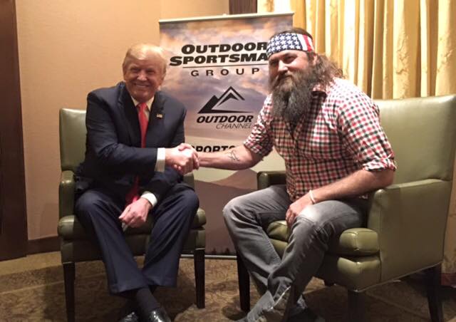 snwwhit23's tweet image. Willie Robertson&apos;s endorsement tonight!#TRUMP2016