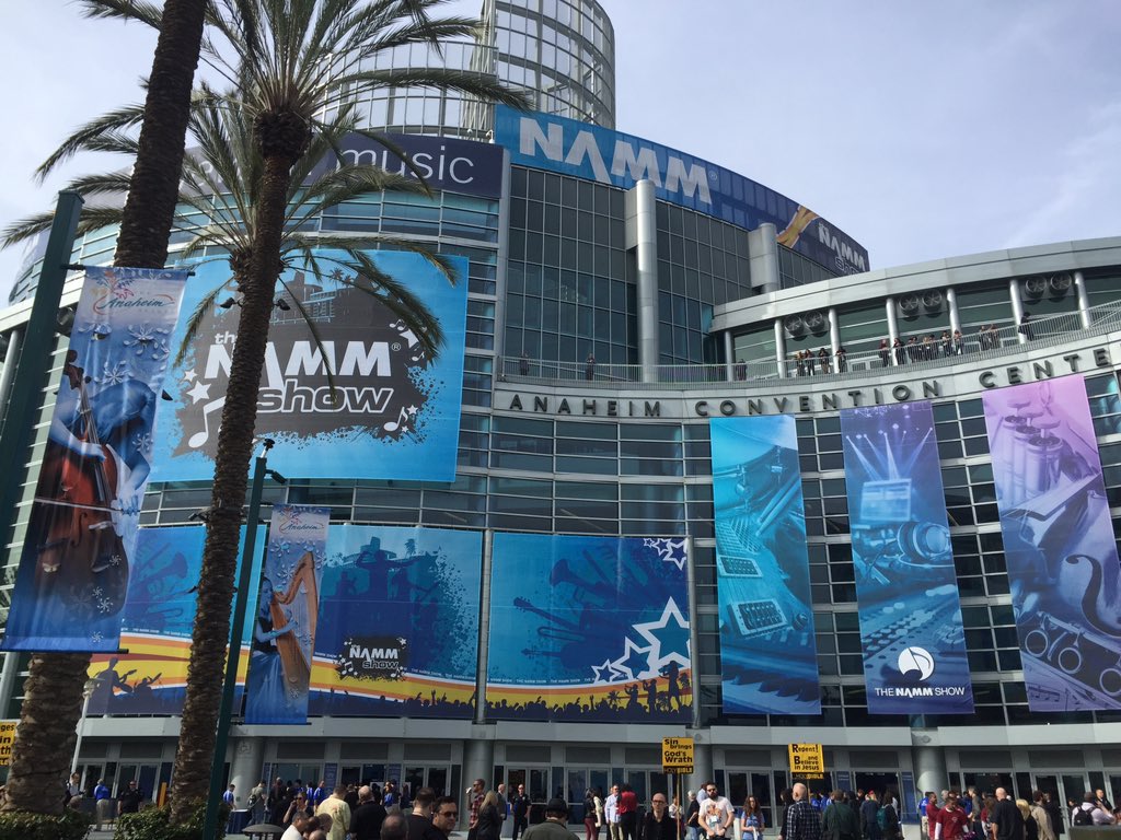 npgmultimedia's tweet photo. #NAMM2016 https://t.co/BkVKL2u3S0