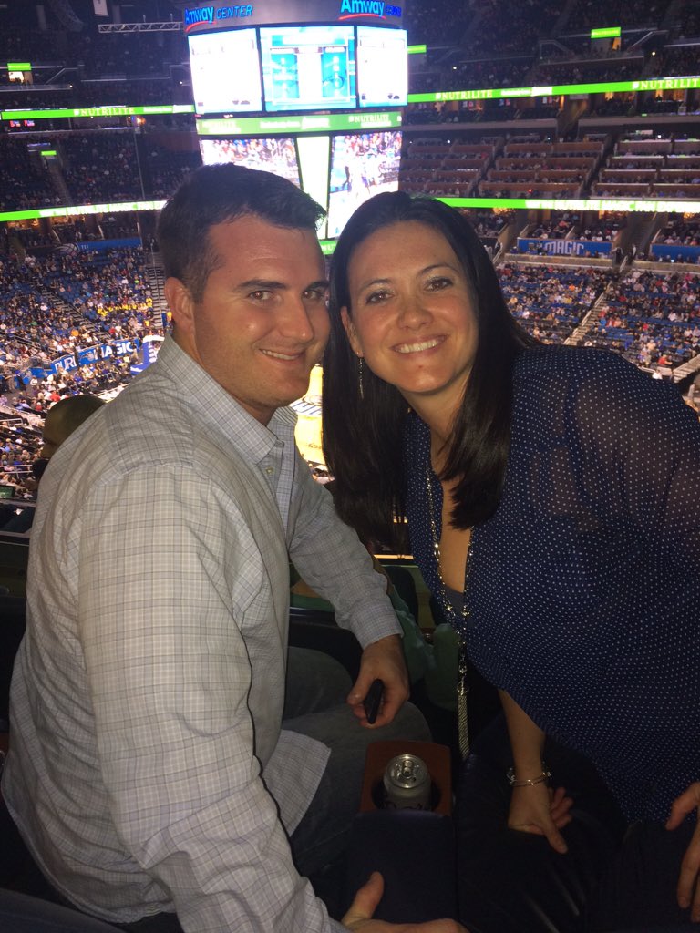 Crystal5505's tweet photo. Go Magic #CrownRoyalSweepstakes @CrownRoyal #5yearanniversary https://t.co/jt57WoAx8F
