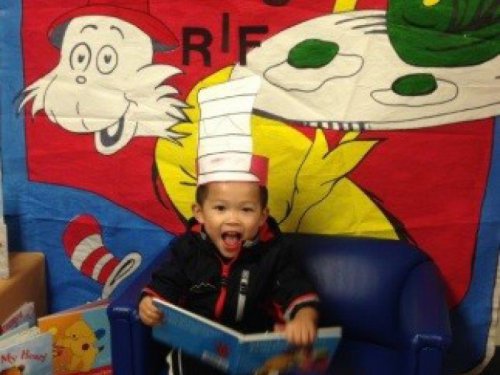 RIFSoCal's tweet photo. Happy Friday from RIFSoCal #TGIF #bookworm #kidsbooks #drseuss https://t.co/V6P9pSsMPO