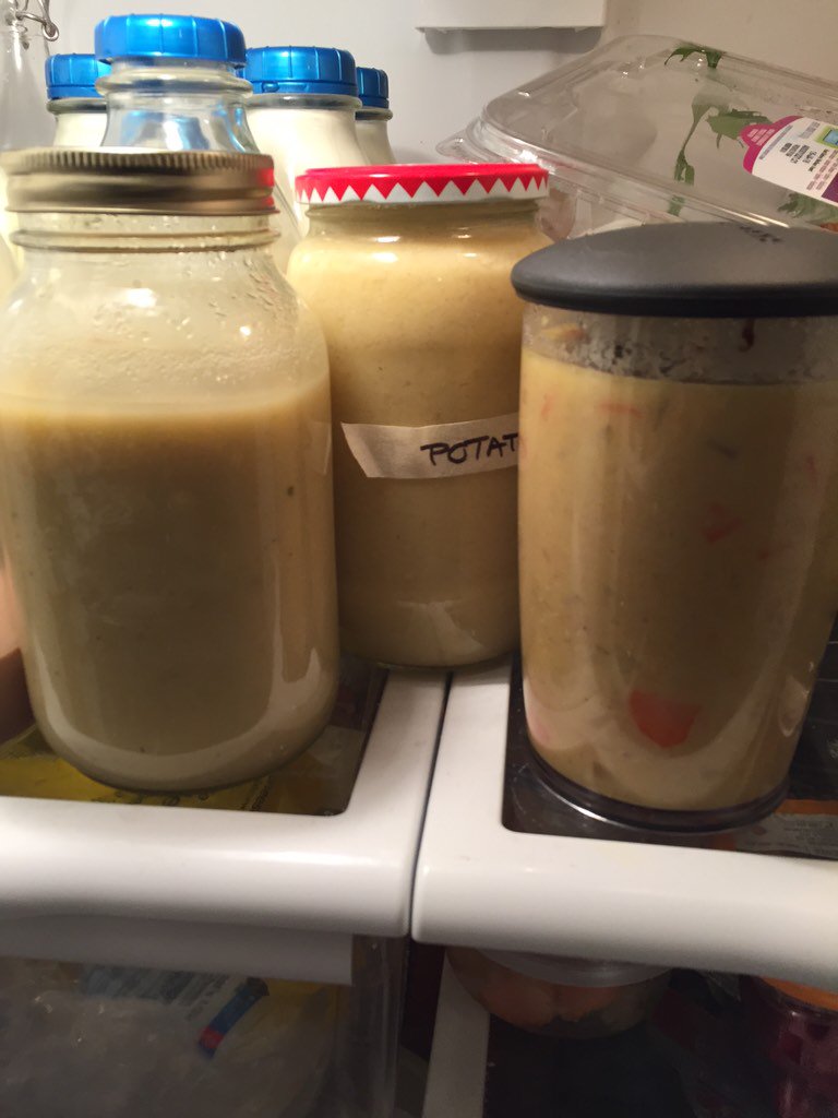TheWellnessDocs's tweet photo. Soup exchange with other wellness docs (- one on call) #keepsmewell #qmedwellness https://t.co/VVDFVZ9fGf