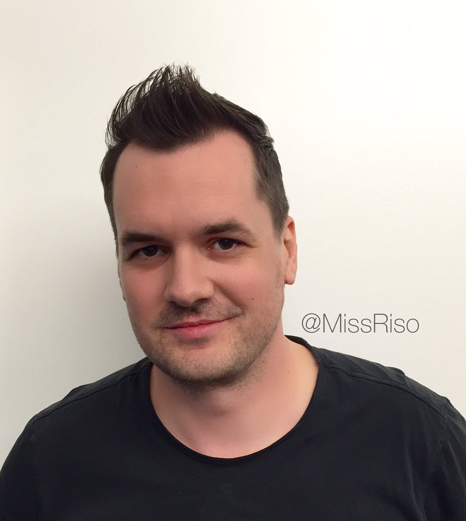 MissRiso's tweet photo. I just gave #comedian @jimjefferies a sexy clean cut #haircut right now. https://t.co/2qiteAsQtx