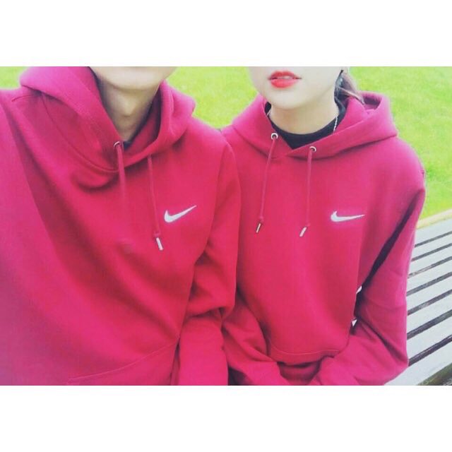 1211Sawakun's tweet photo. NIKEペアルックやばい😍☺️😚😵😭 https://t.co/syjcTYUHGV