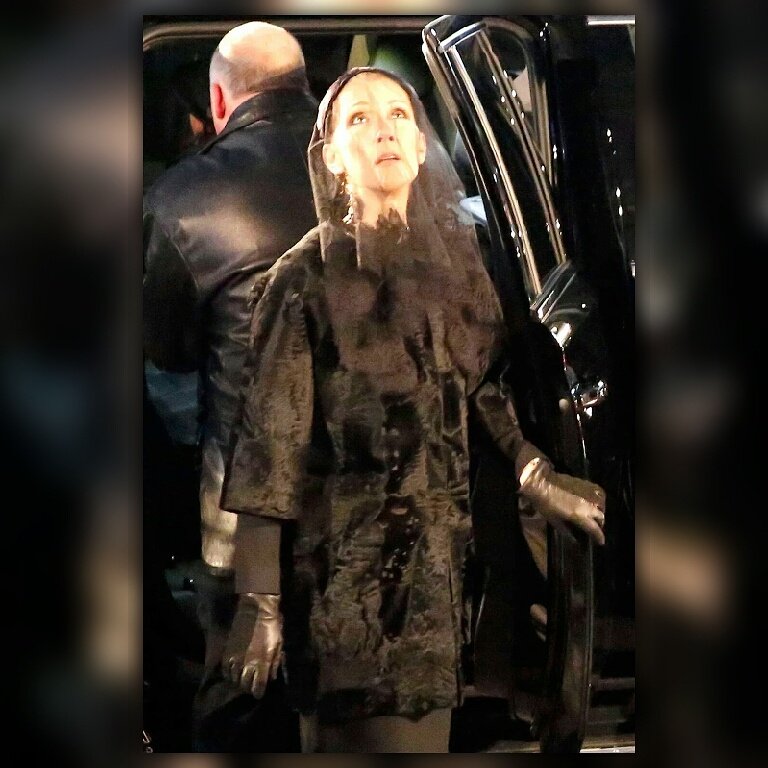 Mitty2011's tweet photo. #ReneAngelil #CelineDion
#immortality 💔😥 #Menorial #Funeral https://t.co/is370qvHJr