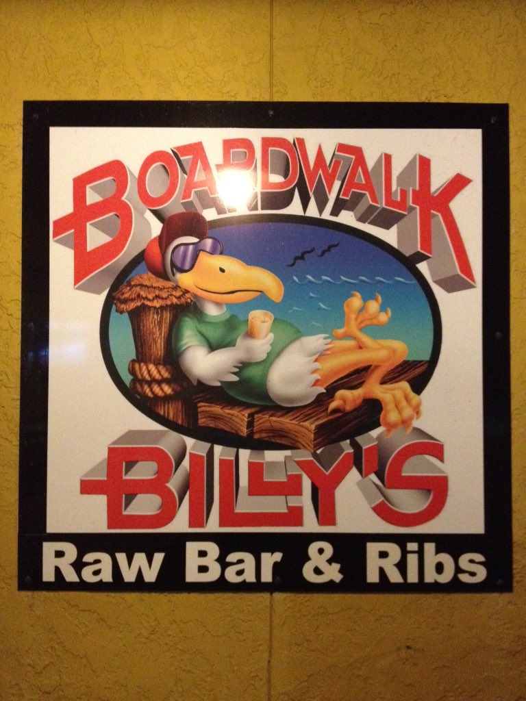 AlexAustin73's tweet photo. Having a beer & playing my acoustic guitar ๐ #BoardwalkBillys #NMB #LiveMusic https://t.co/9PIpREdbxV