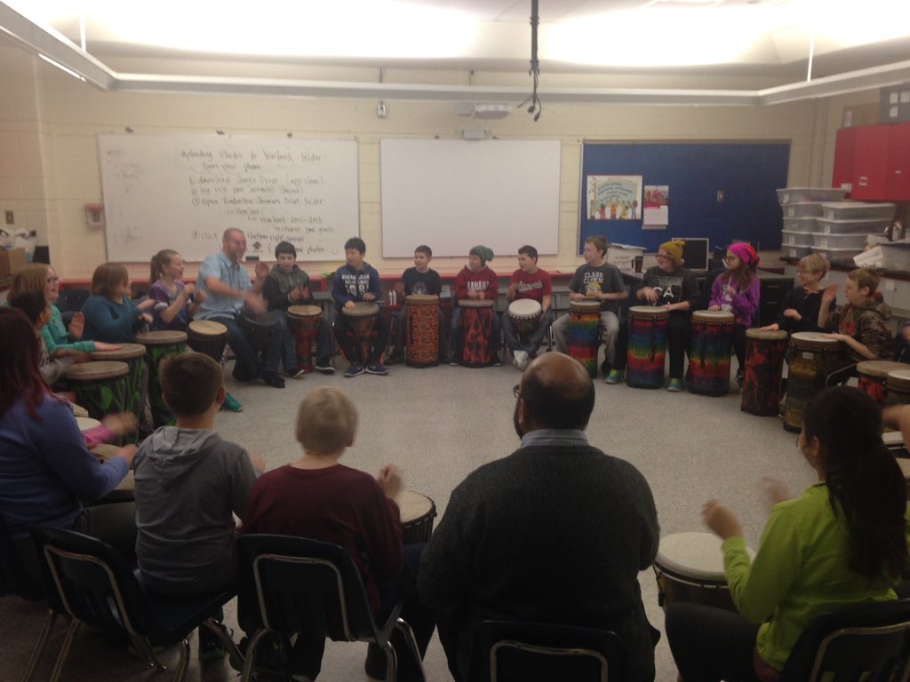 TimberleaSchool's tweet image. Gr5 enjoyed a fantastic drumming session with Lucas Coffey today. #fmpsd #ymm #whyTimberleaRocks