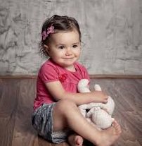 RiveroAdri1's tweet photo. Te amo hermosa de mamá y mimada de papá❤ @LeonelBernard14 https://t.co/kZ6Z8QR9mq
