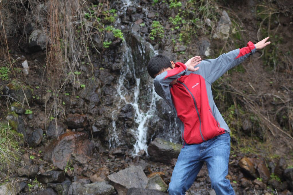 tsanchez_13's tweet photo. Dab on 'em #Simtustus ๐ฅ https://t.co/DMMAUzUS1Y