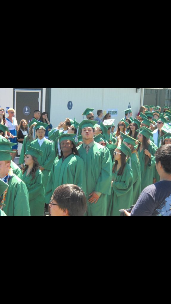 JACKSONPSP's tweet image. Me an my brother ROB Graduating from high school #HHS #CLASS2012