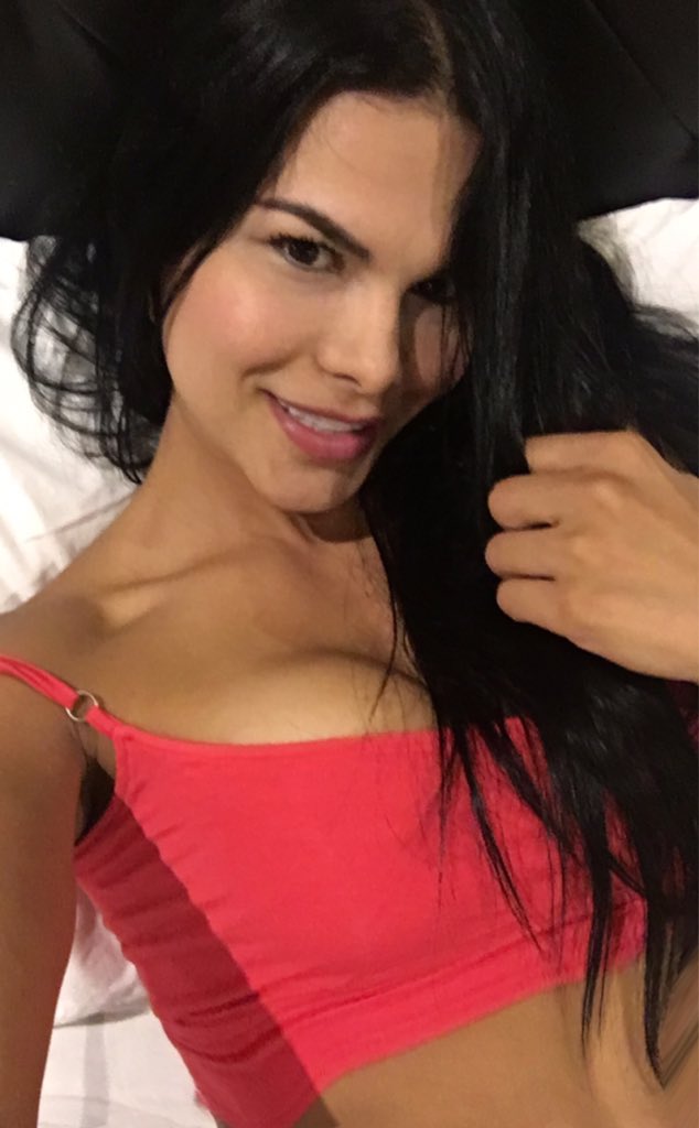 VaronEdith's tweet photo. Linda noche https://t.co/zmFdSEHzV0