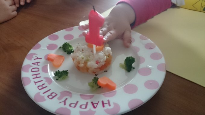 1歳お誕生日ごはんとは プレートやお寿司でお祝いしよう ゆるっと ちびくまブログ