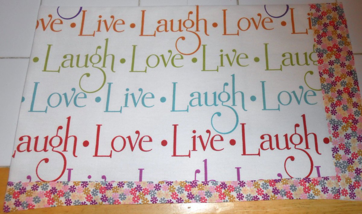 coldstreamcraft's tweet image. Live Laugh Love, 4pc Placemat Set tuppu.net/d471592b #Etsy #SpringTableDecor