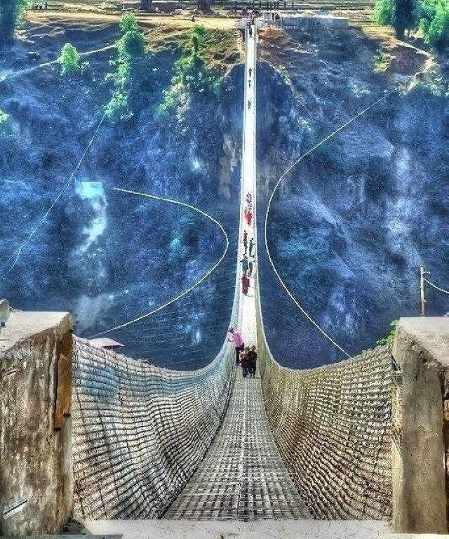 The 10 Most Beautiful Bridges around the World shar.es/1h5QGD via @https://twitter.com/Super_Amazing_P