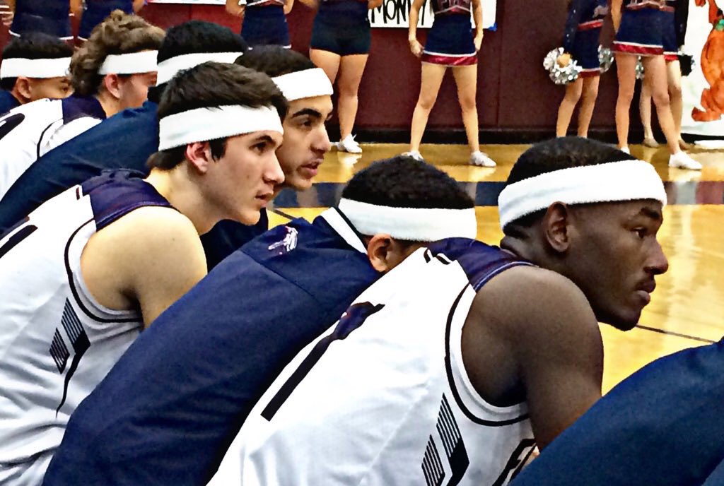 Scoop_Johnson's tweet photo. FHS's basketball &amp; dance teams wear white headbands in tribute of Torry Hines, a student who passed away last month. https://t.co/P1O6gbshNi