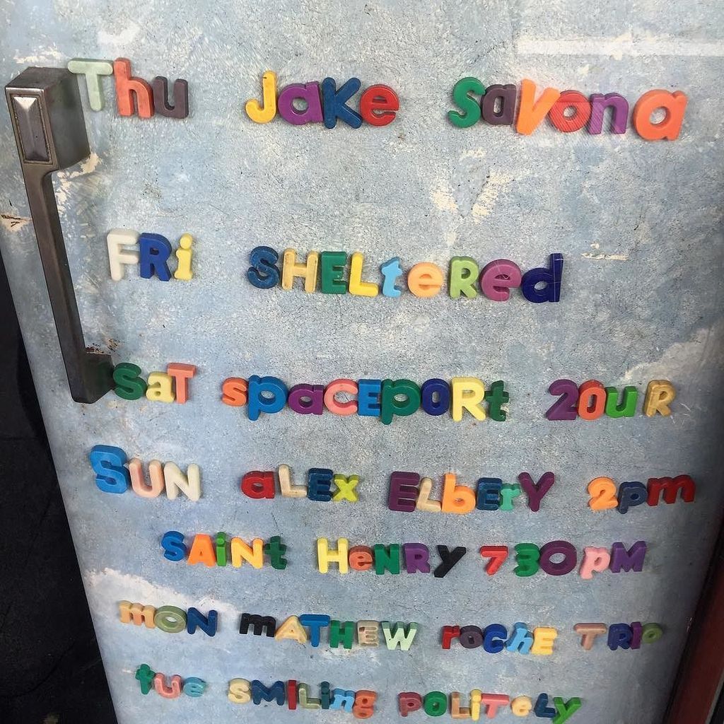 itspapafire's tweet photo. Spaceport 2our - always wanted our name up in fridge magnets. #spaceport2our #spectaclesband #melbourne #ontour https://t.co/UUpsNxhAgf
