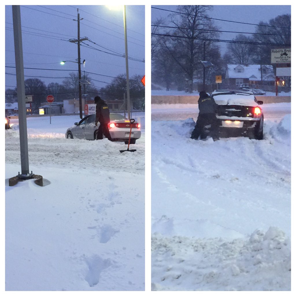 AlexandriaHoff's tweet image. When @PhotoManCBS3 gave a nurse headed to work a push he realized the person in front was stuck too...also a nurse!