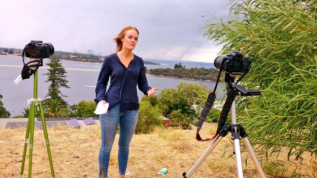 NWirenfeldt's tweet photo. @VerityJaneLeach manifests 'communication is chaotic' #Perthweather #EthicalComms #promovideo2016 #PRintern https://t.co/GvhGOYek0j