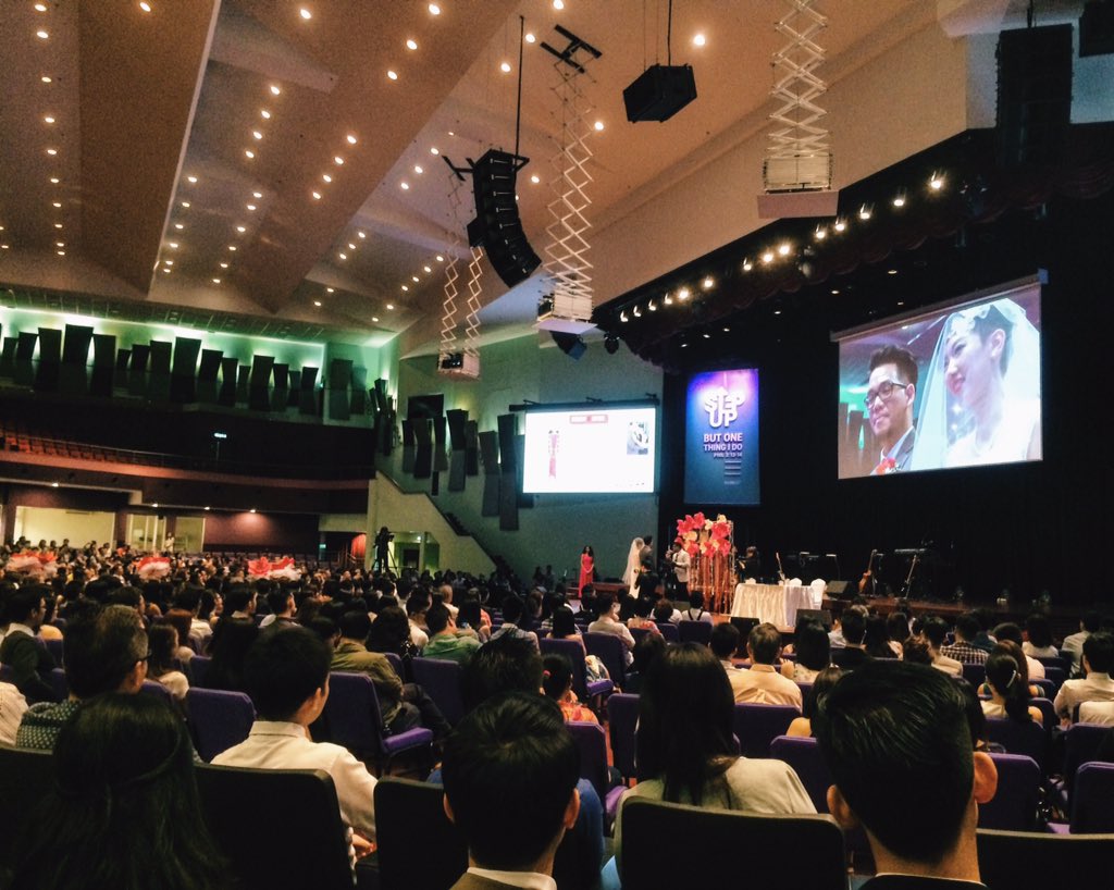 altfrequency's tweet photo. Congratulations @terry_yeow &amp; @RosaleenGoh! Rock on! #letsgohyeow https://t.co/cGheHiQEbT