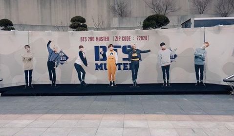 nnaazz_3's tweet photo. هوباااا هولي شيت مان 😂😂
بحطه بغرفتي واكتب قو هيل بيتش 👌😂
#بانقتان
#جايهوب https://t.co/yEz40gcgnl