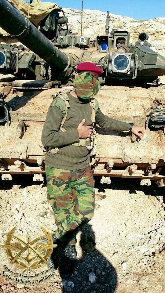 دبابه T-90 الروسيه تظهر لاول مره في سوريا !! CZZvMitWwAEu7Eq