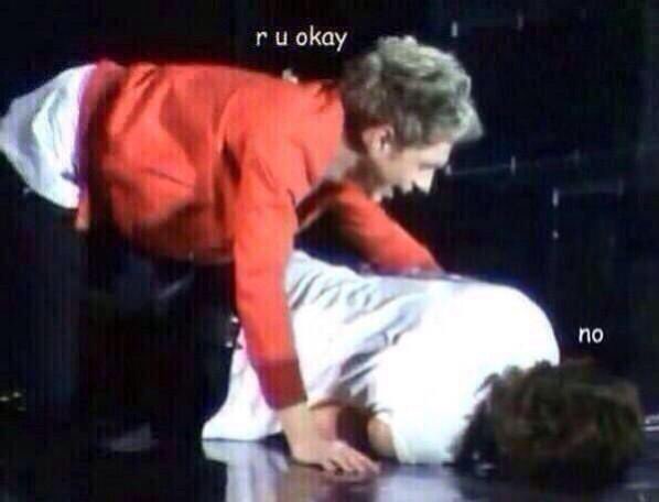 harry4lesbians's tweet photo. probably all the fandom rn  #WelcomeBabyTomlinson https://t.co/I2Qs9AfUM0