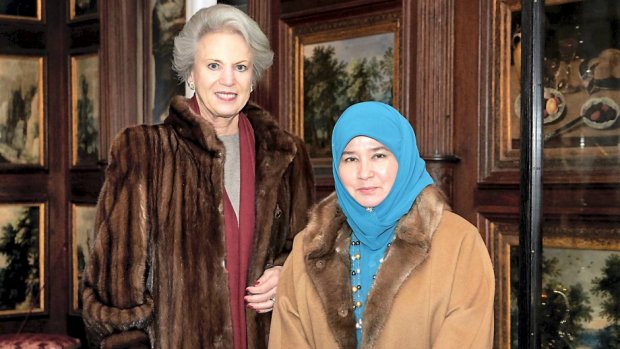factually_royal's tweet image. Princess Benedikte toured  Rosenborg Castle with Crown Princess Azizah of #Malaysia on Saturday via @billedbladetdk