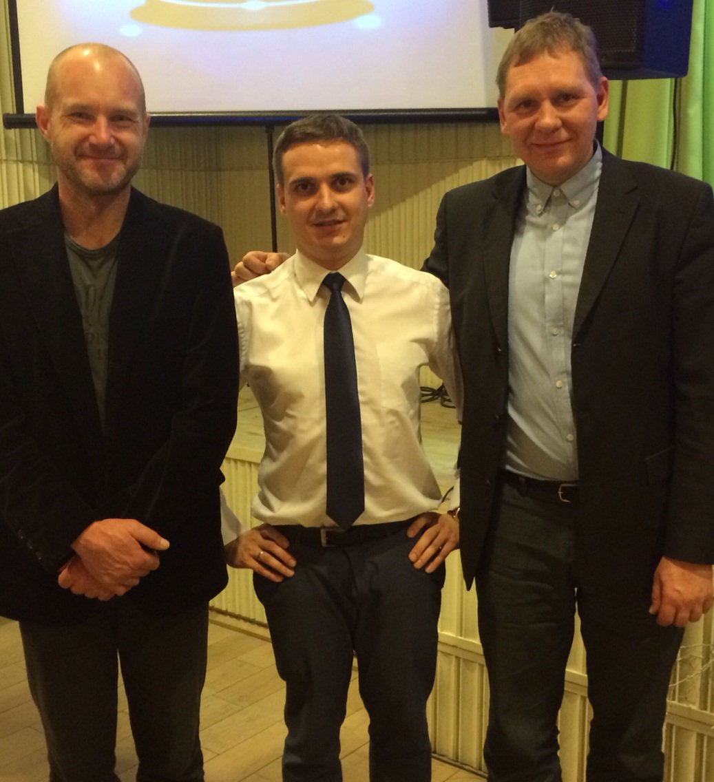 Ar Latvijas biatlona legendām Olegu Maluhinu un Gundaru Upenieku  <a href="/MadonasNovads/">MadonasNovads</a> "Sporta laureāts 2015".