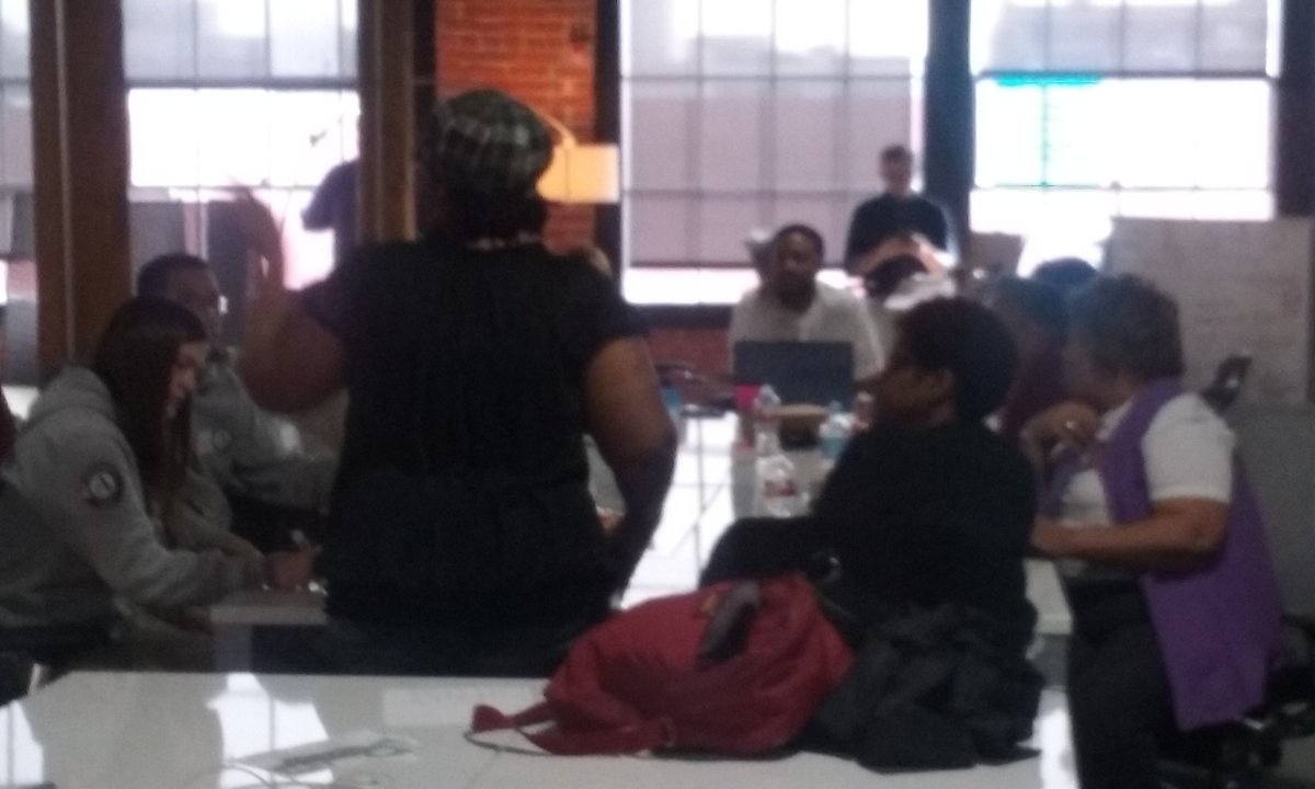 LeanlabEd's tweet photo. A ReversED Coach prepping her team to present their most developed solution today. #UnleashYourTalent #LeanLabThat https://t.co/fIwqR8Ay9x