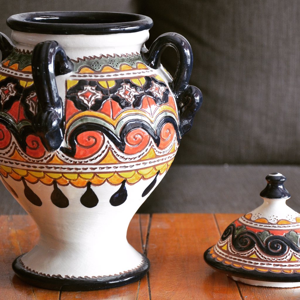 Beautiful Alcoya from Úbeda, Spain. #homedesign #homedecor #decor #decoration #interiordesign #craft #vase #jarron