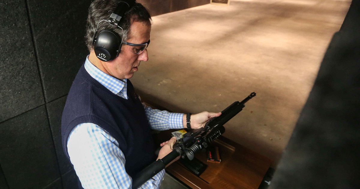 ImmRefIowa's tweet image. Photos: Rick Santorum visits gun range in Boone:          dmreg.co/1PMaT5b