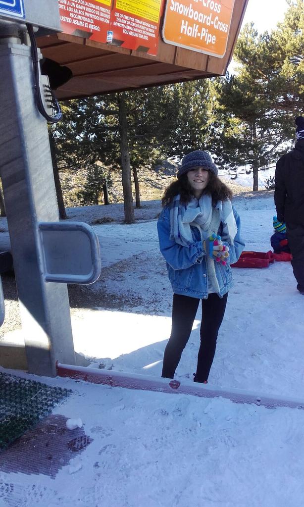 AnaIsabelSmile's tweet photo. ❄🎿🏂🌀💖 https://t.co/lNdm1fCfFD