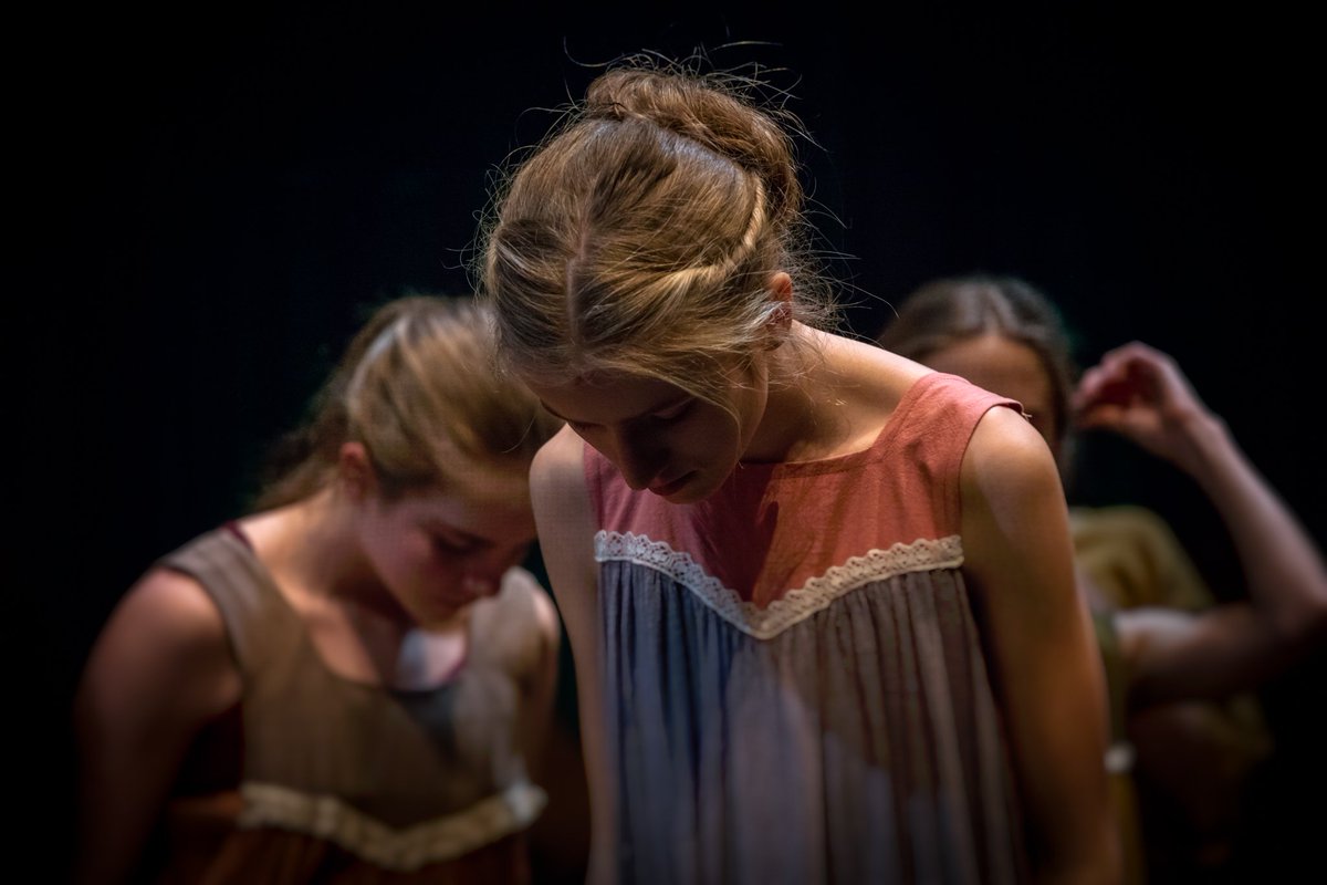 Wonderful Time with <a href="/NatGeo/">National Geographic</a> in <a href="/HarpaReykjavik/">Harpa Reykjavik</a> #YourShotMeetUp ....
thank you .. Photo of young dancers performing.