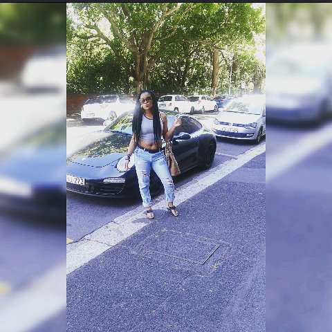 QueenKanjah's tweet photo. So decided to try out this crop top thing #Mkaba #itdontmatter #sicute #yonkeintoisgood #ootd #siseCPT https://t.co/K63jyi8zjW