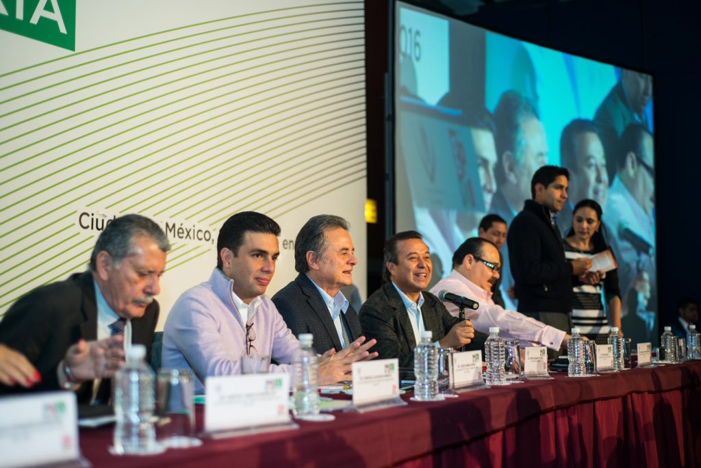 Logran acuerdo gobierno federal y SME - CZ_B0T-UUAAK6mO