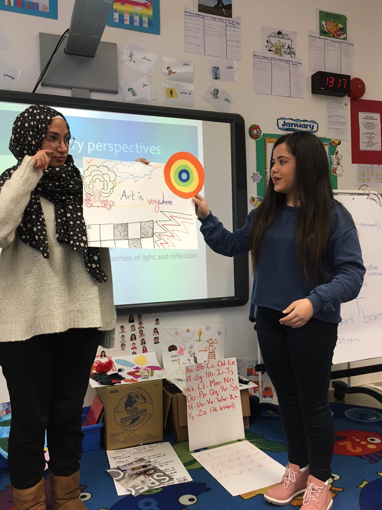 NadiaBizri's tweet photo. @Hhhsinfo Inquiry as a Tool for Teaching and Learning #ICworkshop Inquiry can be used everywhere.@KobroslySarah https://t.co/HGA02v8mko