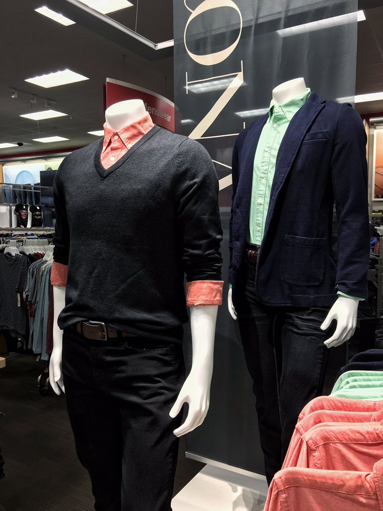 VMAlbertVilla's tweet photo. Introducing Spring colors with style.
Mannequins on fleek 💅🏼💅🏼 
#vml #targetstyle #target #1869 #bold https://t.co/JQIBr732WZ