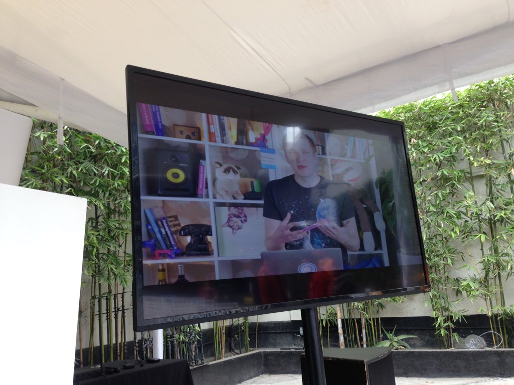 degranda10's tweet photo. @rob_dodson is present in the Polymet Hackathon #PolyHackMx https://t.co/FxlLv2Mil7