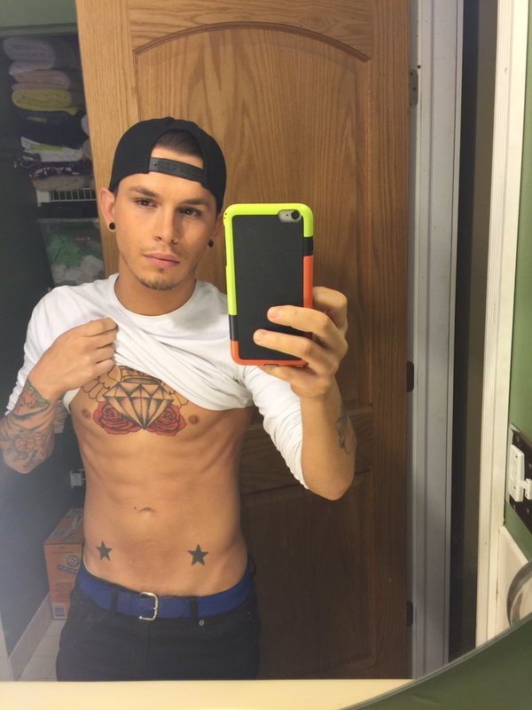 GayKink2016's tweet photo. @sethknightxxx #cute #sexy #sofuckable https://t.co/sZdPqkLVzN