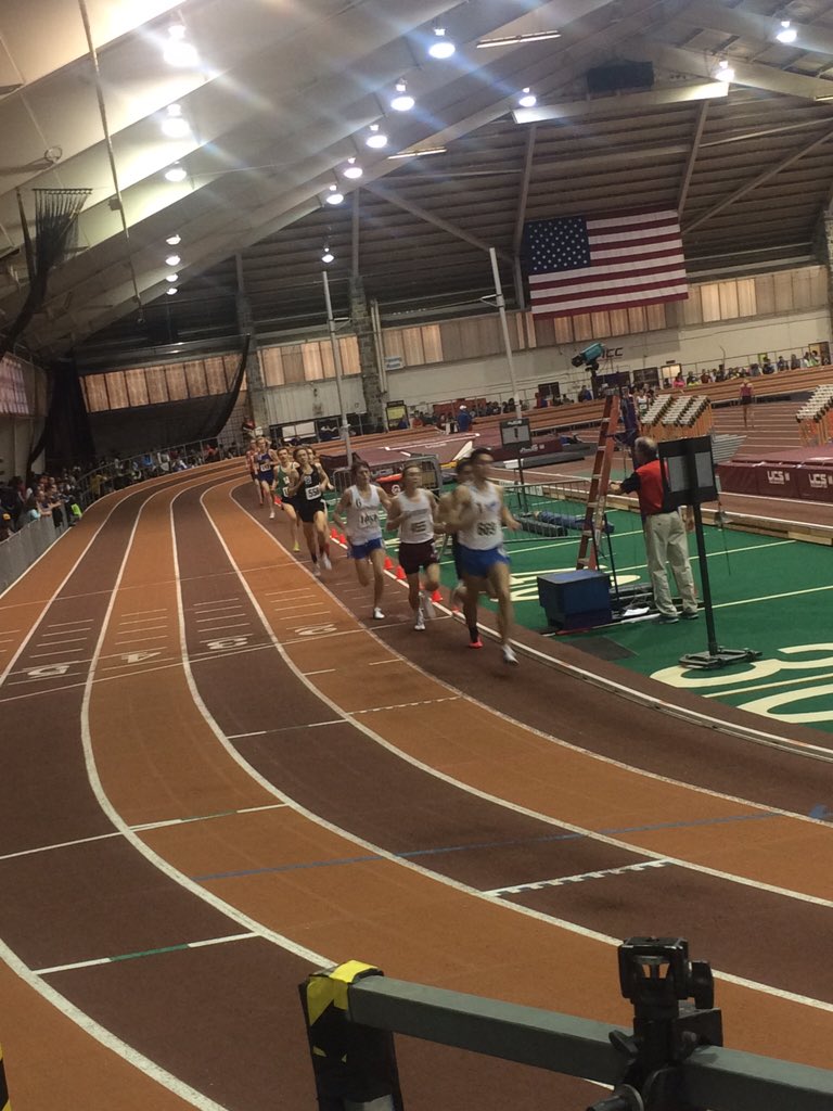 MileSplitDMV's tweet image. 2:05 halfway! #VaTechInvite